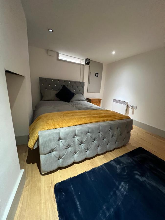 Ground Floor Two Bed Cairo Street Apartment Warrington  Exterior photo